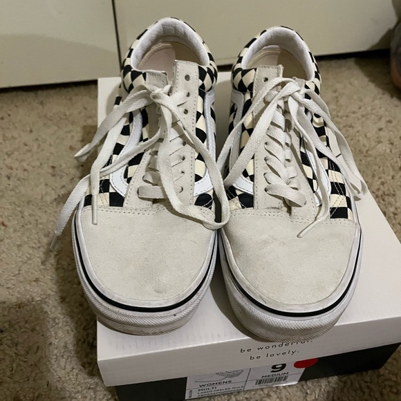 women’s checkered vans - Picture 3 of 4